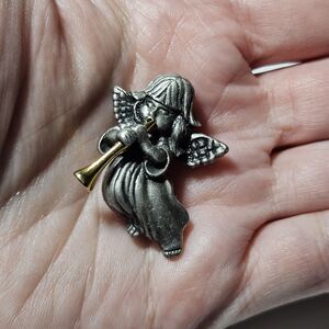 **Final Sale** Vintage Signed Daria Guardian Angel Horn Brooch Fine Pewter